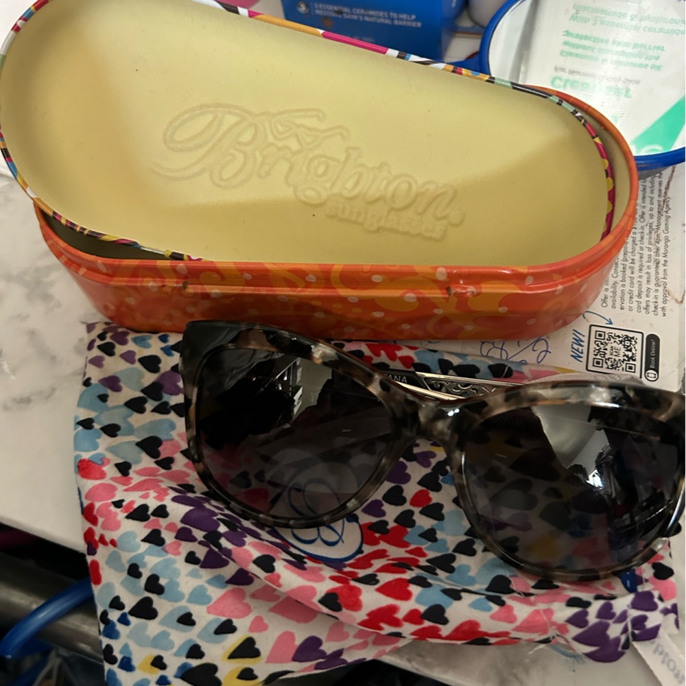 Real Brighton glasses like new comes with everything shown